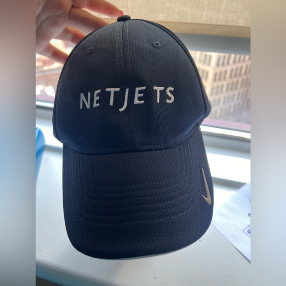 NetJets Hat - Picture 2 of 5